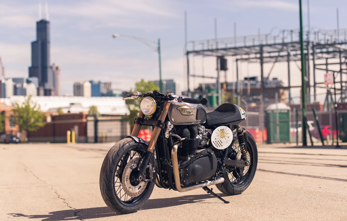 Фото обои city, moto, bike, classic, british, urban, Triumph, caferacer