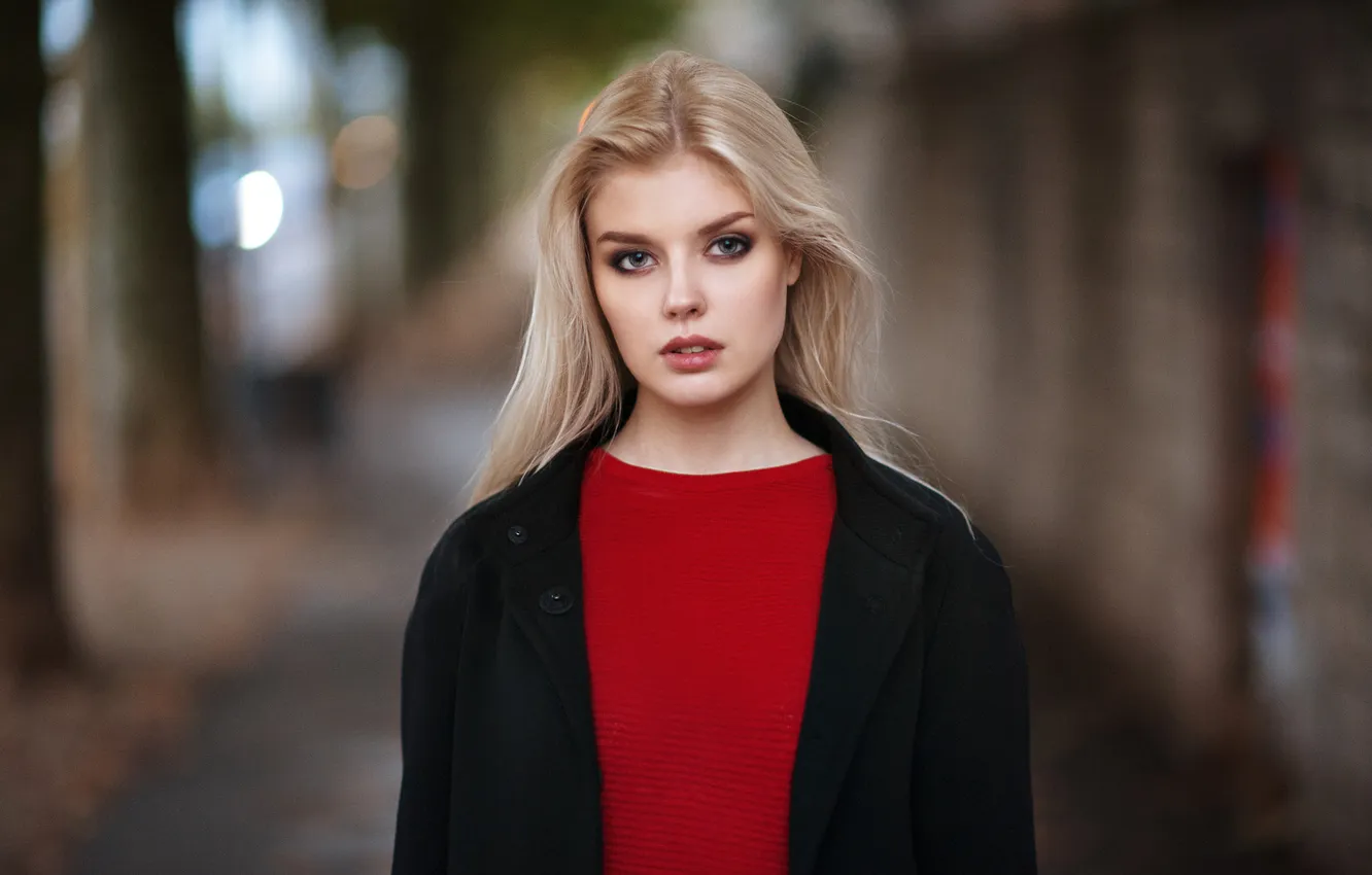 Фото обои long hair, model, women, blonde, portrait, open mouth, depth of field, looking at viewer