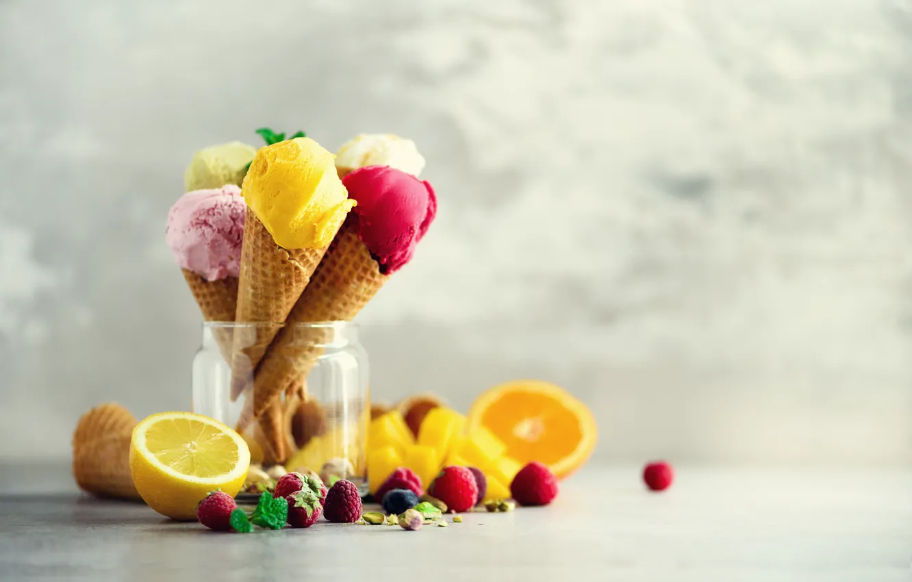 Фото обои ягоды, мороженое, рожок, color, ice cream, ДЕСЕРТ, вафельный