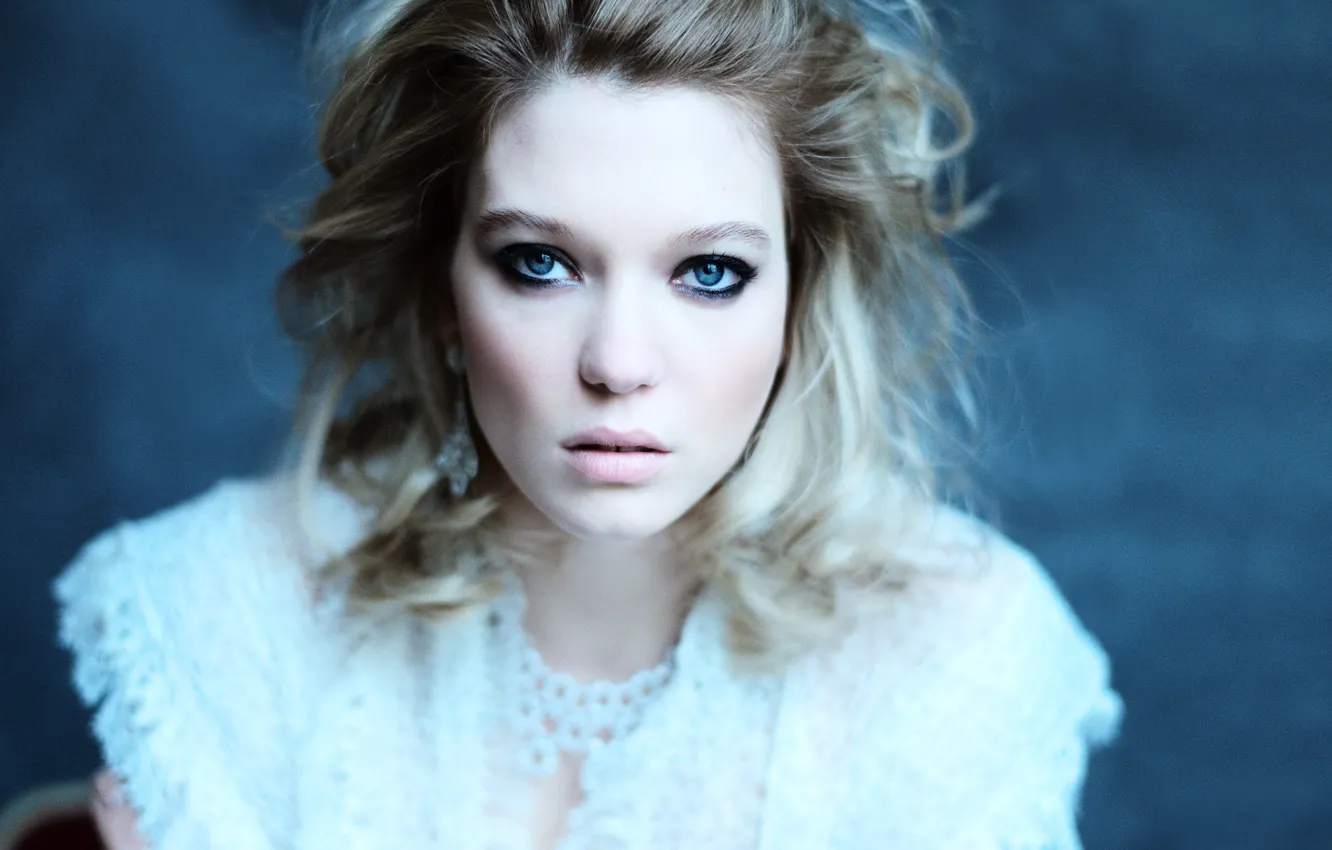 Фото обои deep, blue, eyes, lips, look, actress, Lea Seydoux