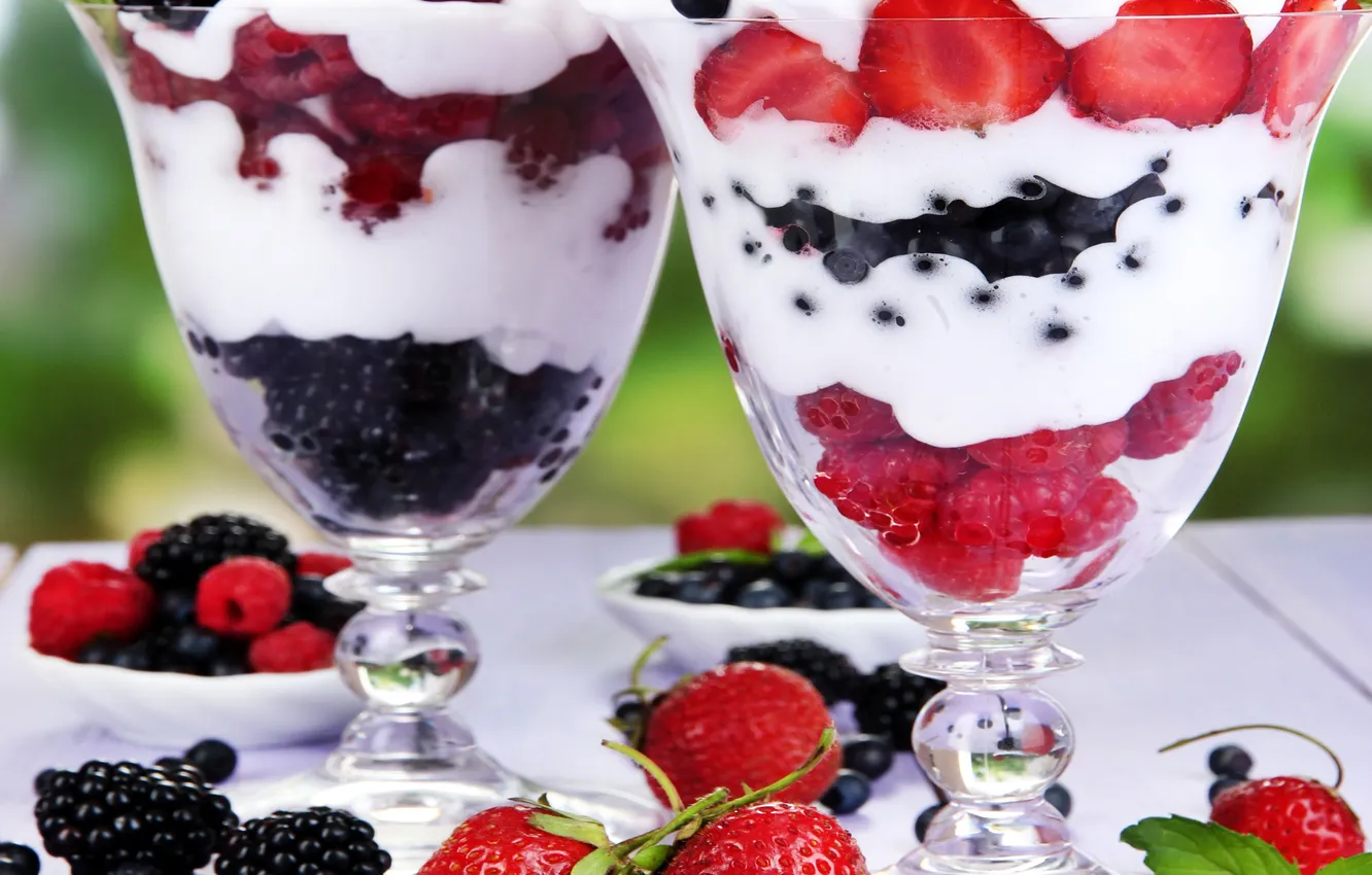 Фото обои fruit, sweet, strawberry, dessert, berries, delicious, ice cream, yummy