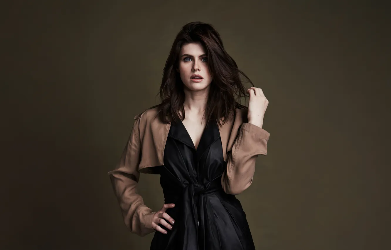 Фото обои girl, beautiful, brunette, actress, alexandra daddario