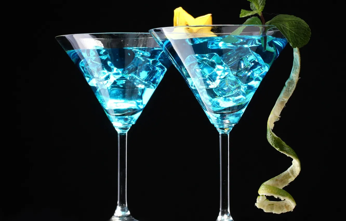 Фото обои лед, бокалы, коктейль, мята, цедра, голубая лагуна, карамболь