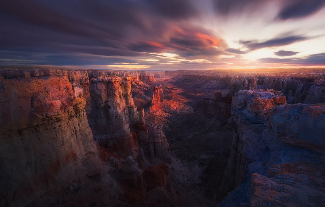 Фото обои облака, свет, скалы, утро, каньон