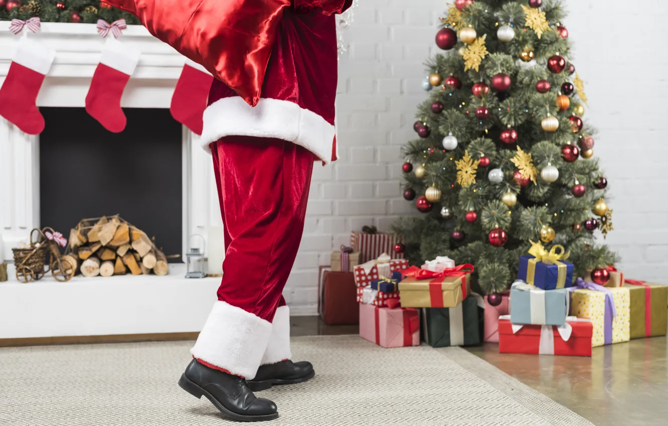 Фото обои украшения, елка, Новый Год, Рождество, подарки, Санта Клаус, happy, Дед Мороз