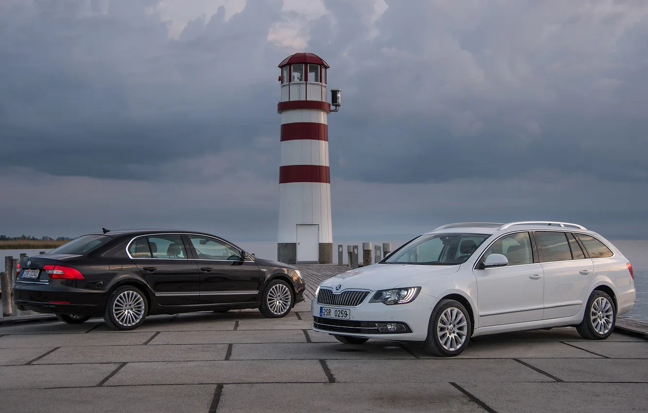 Фото обои машины, обои, маяк, Škoda, Superb, седан и универсал