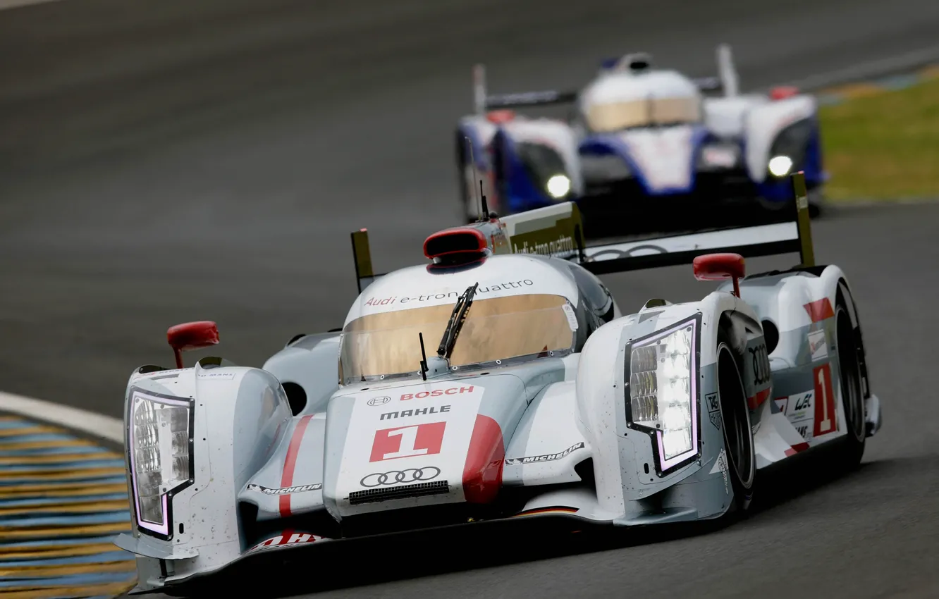 Фото обои audi r18 e-tron quattro, toyota TS030 Hybrid, 24 hours du mans