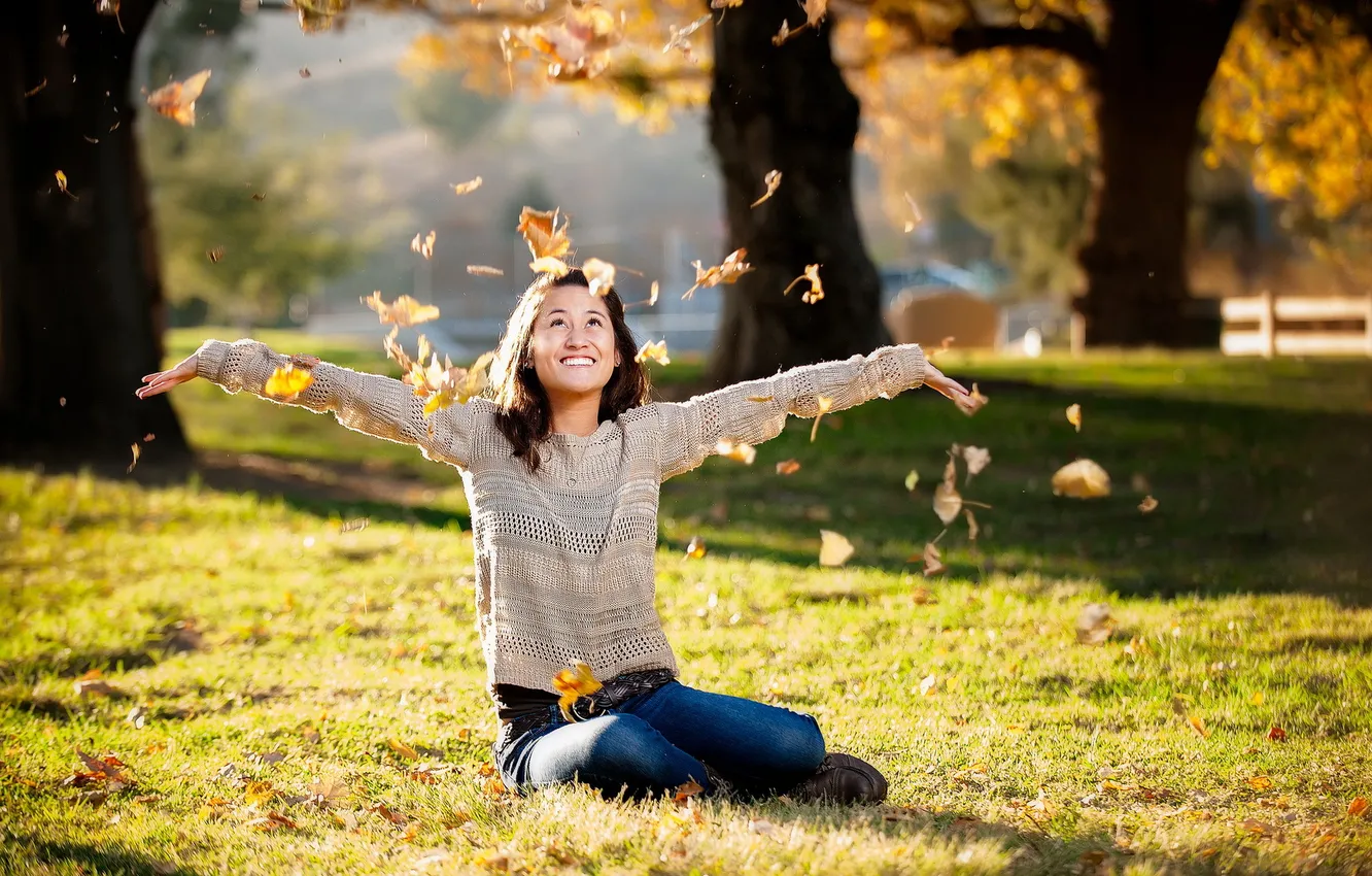 Фото обои листья, девушка, настроение