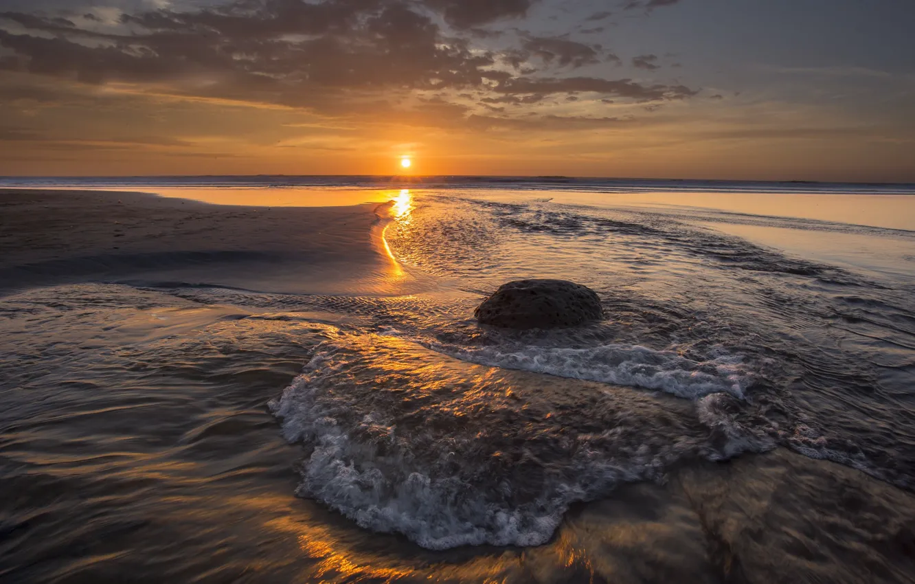 закат на белом море