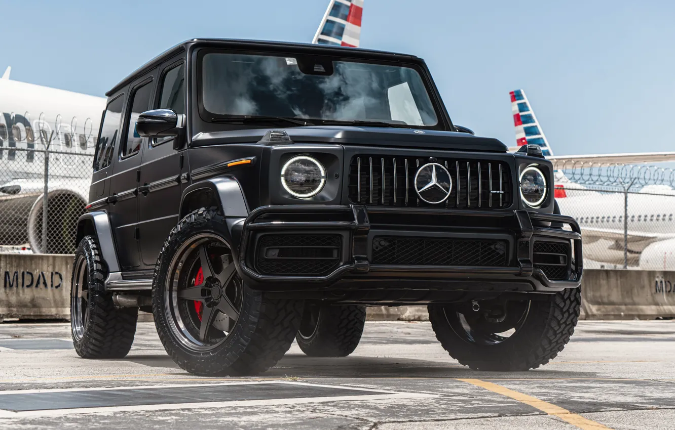 Фото обои Mercedes-Benz, Mercedes, Black, Airport, Plane, G Class