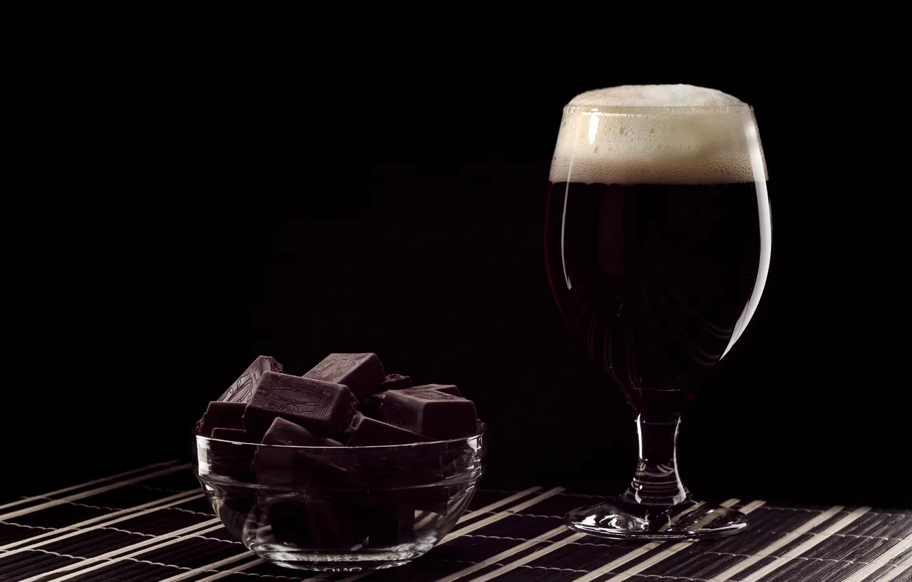 Фото обои chocolate, foam, black beer
