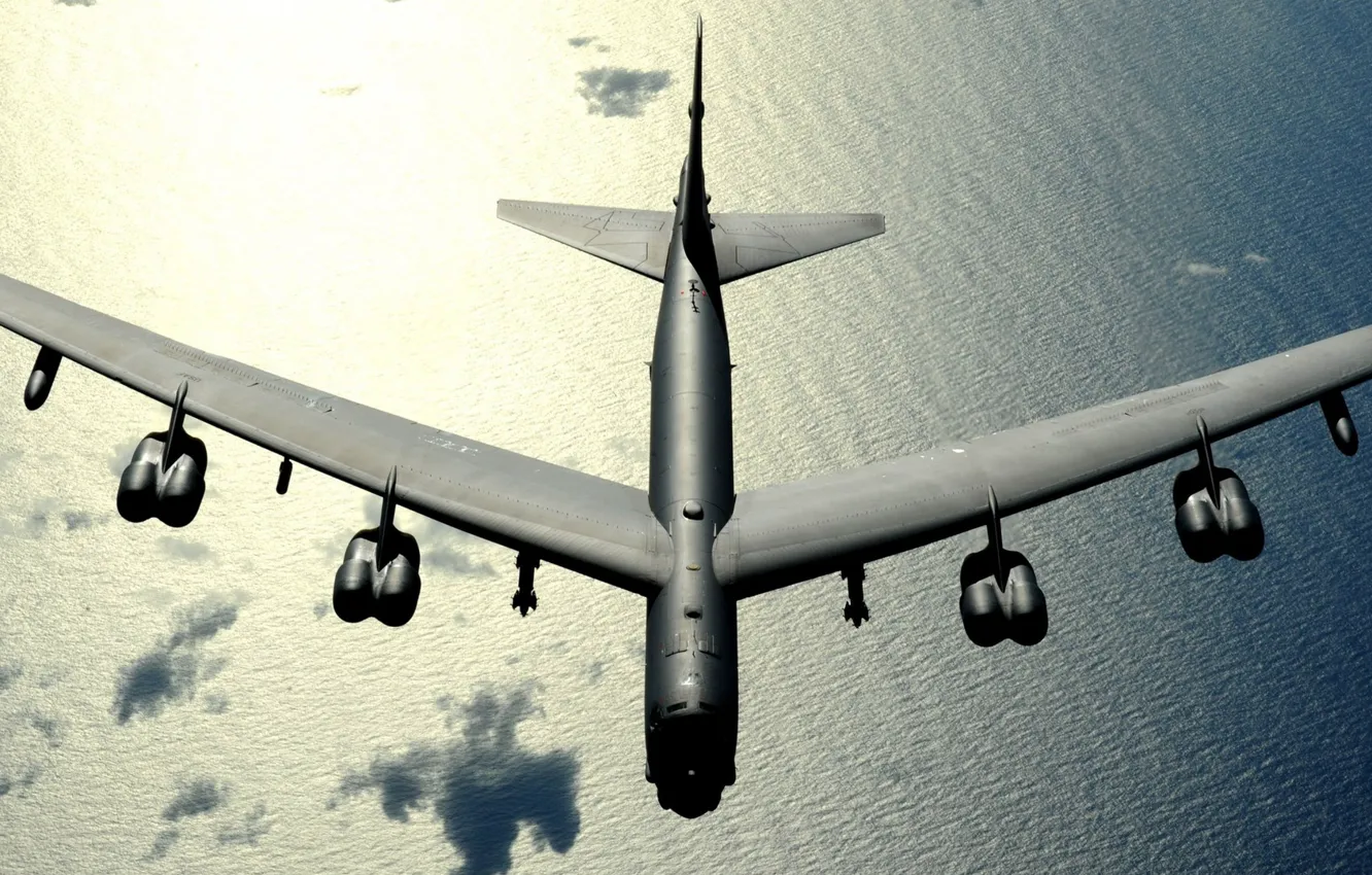 Фото обои Boeing, бомбардировщик, B-52, Stratofortress