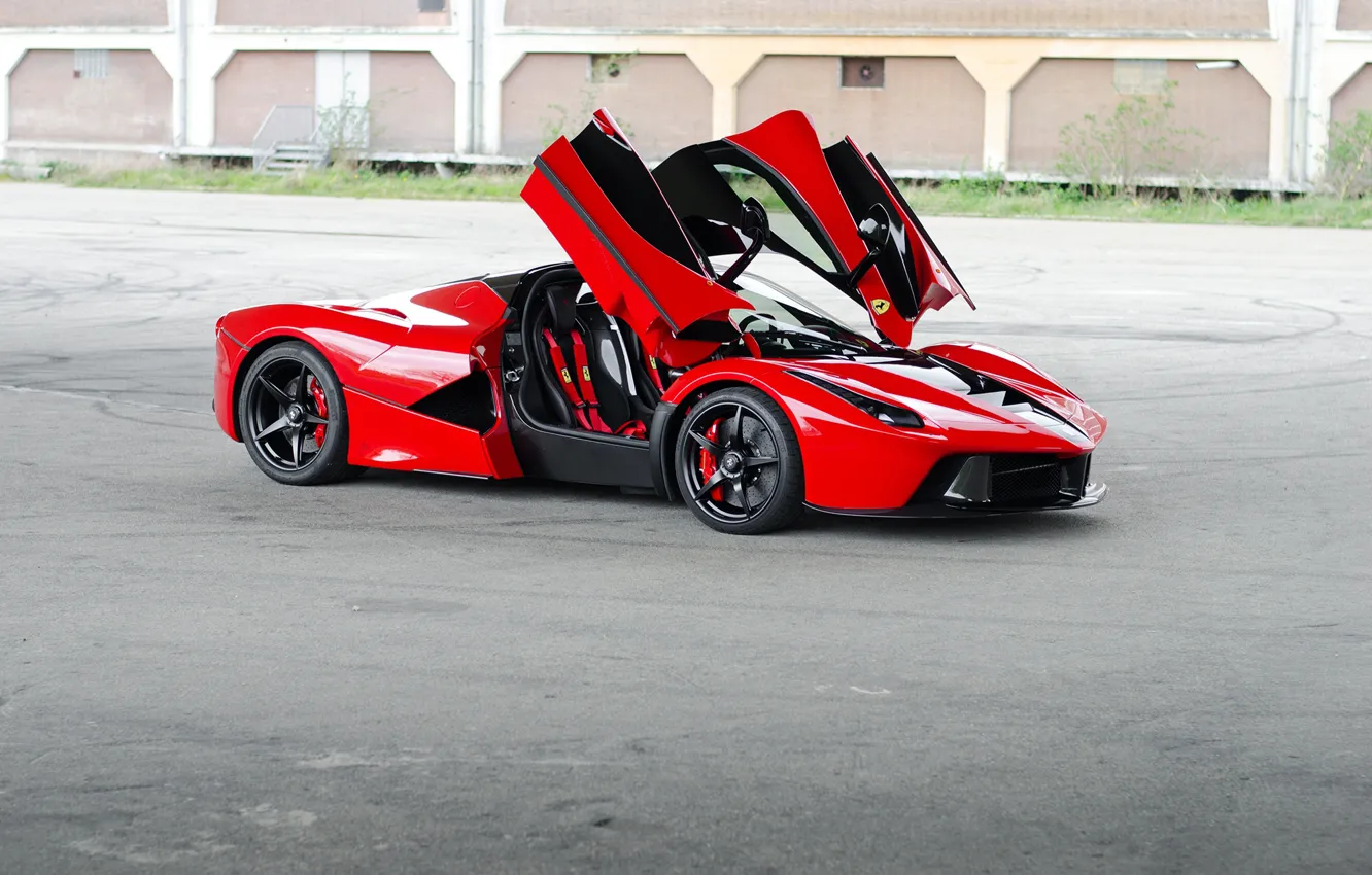 Фото обои Ferrari, Red, Black, Doors, Laferrari