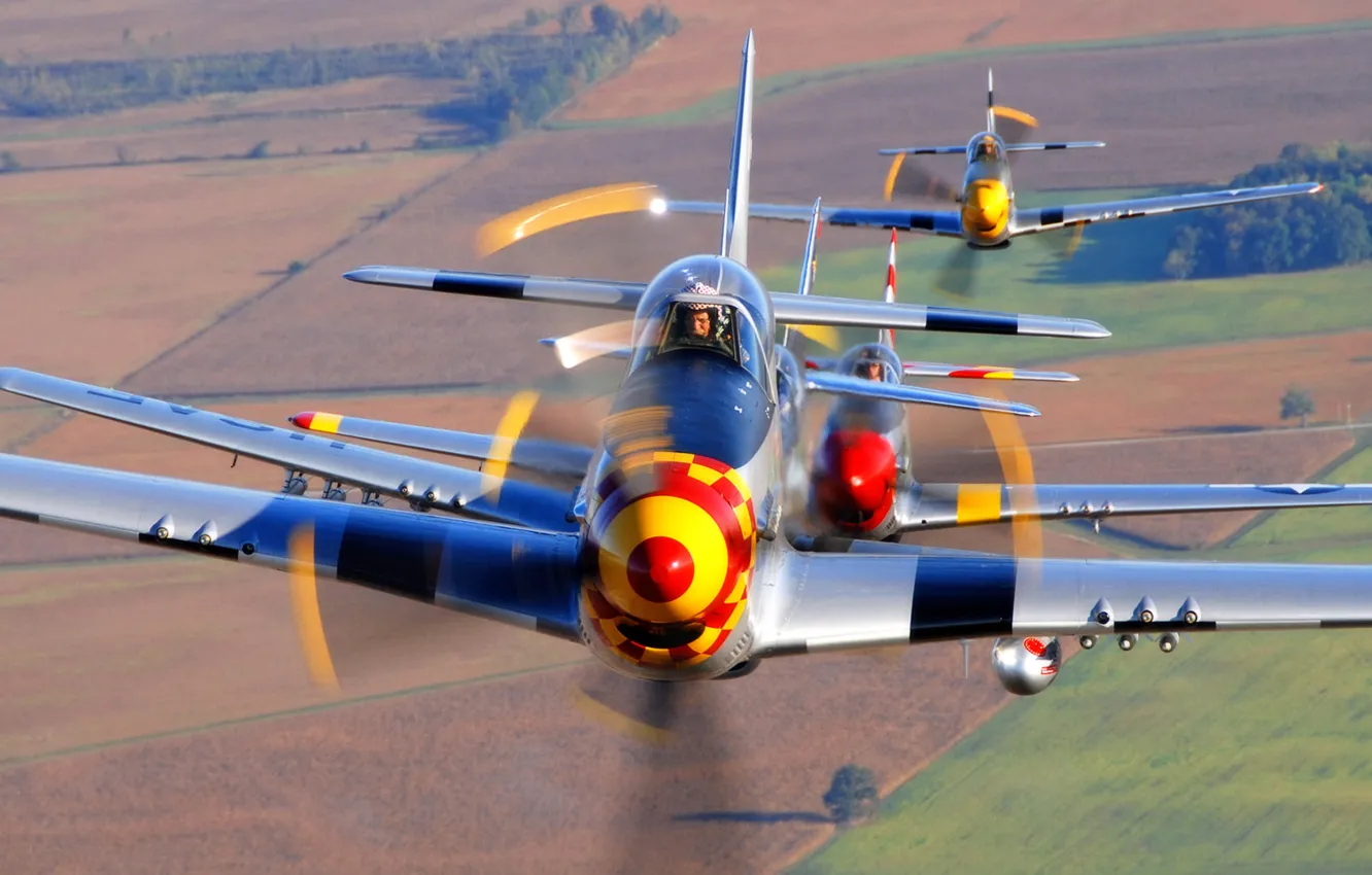 Фото обои группа, полёт, P-51 Mustangs