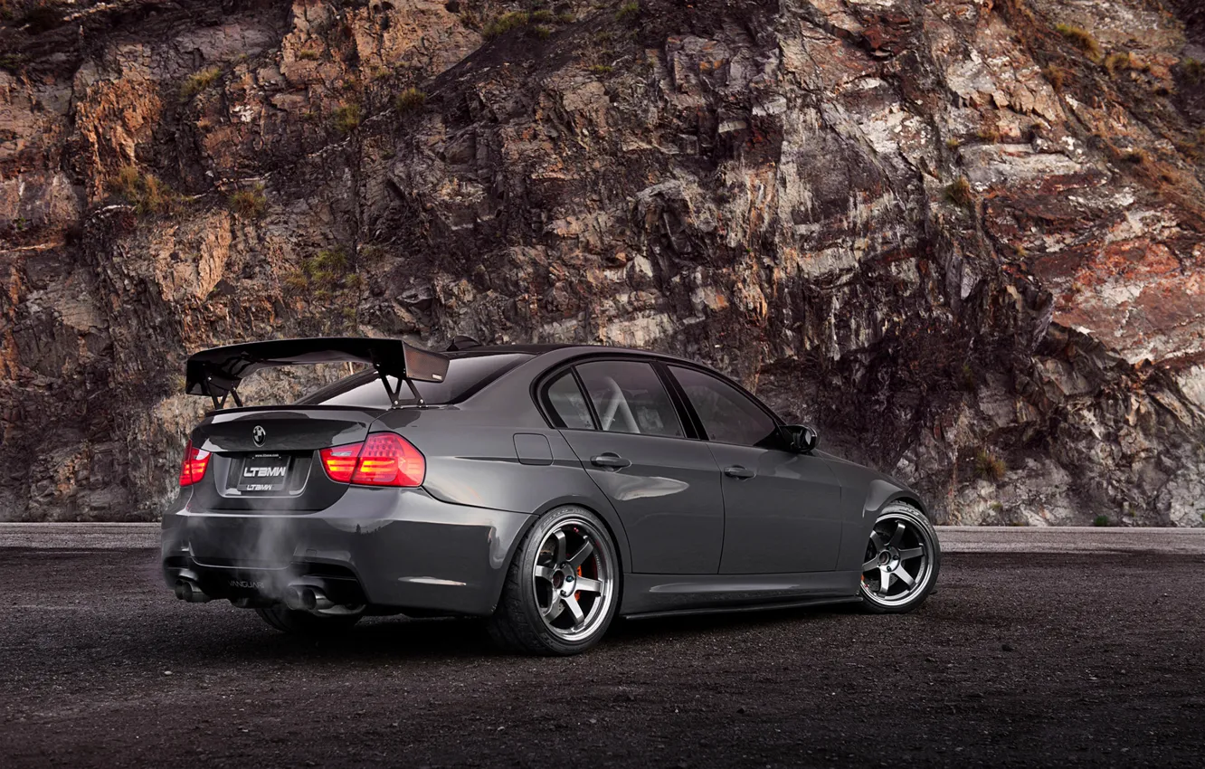 Фото обои скала, бмв, BMW, black, 335i, rear, задняя часть, E90