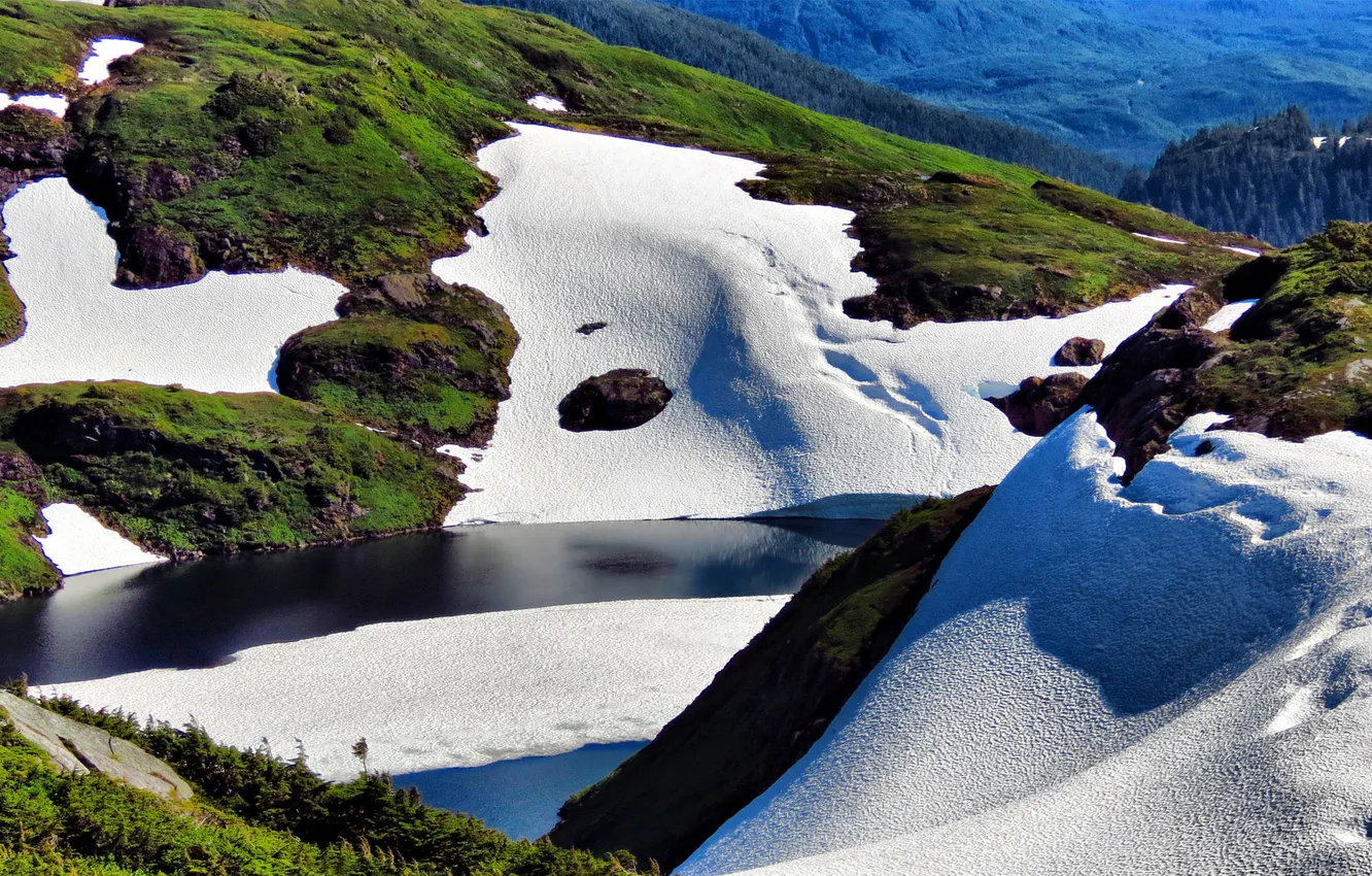 Фото обои лед, зелень, вода, снег, горы, озеро