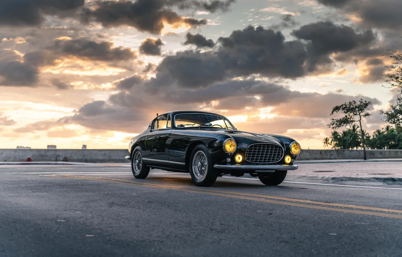 Фото обои авто, пейзаж, природа, площадь, Ferrari