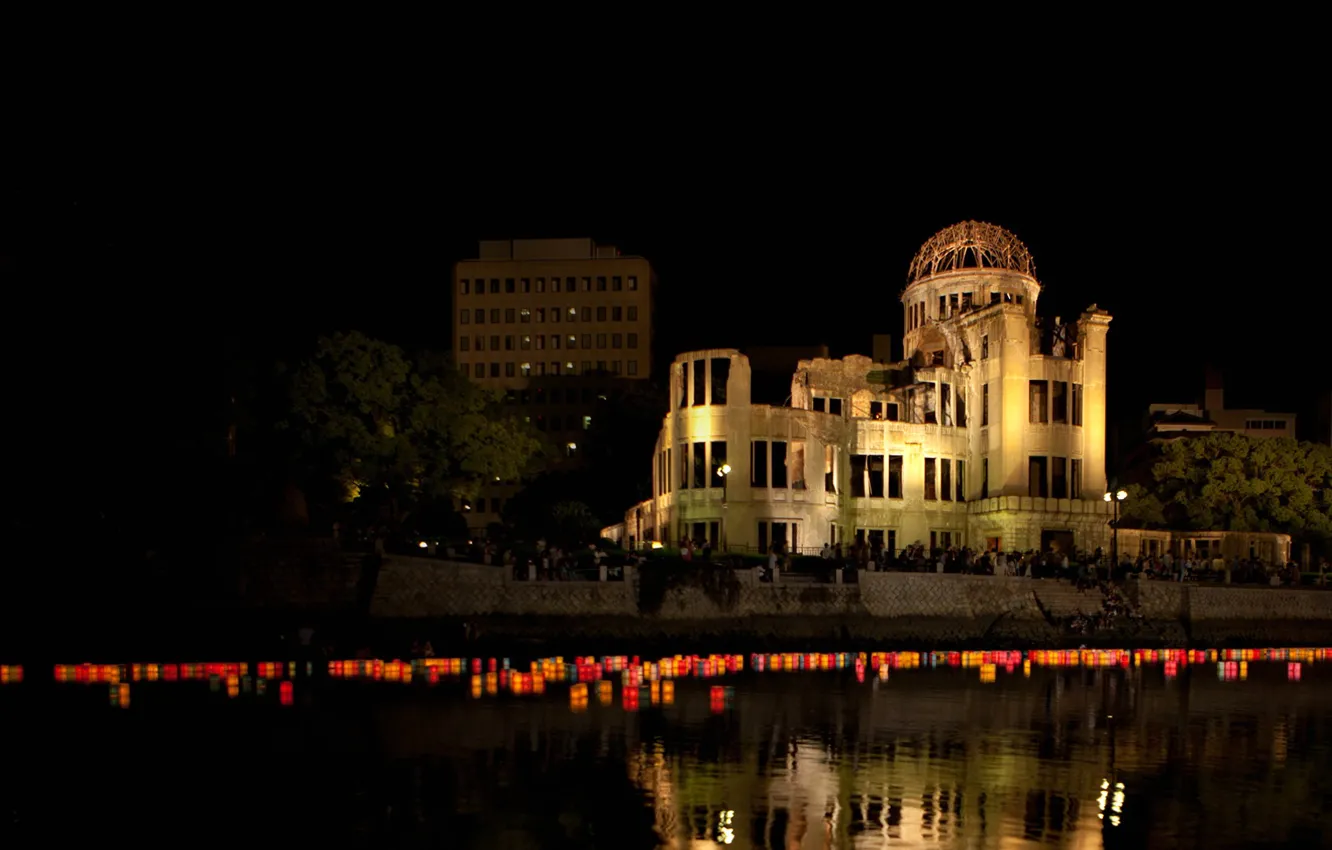 Фото обои ночь, дом, память, Япония, руины, фонарики, Хиросима