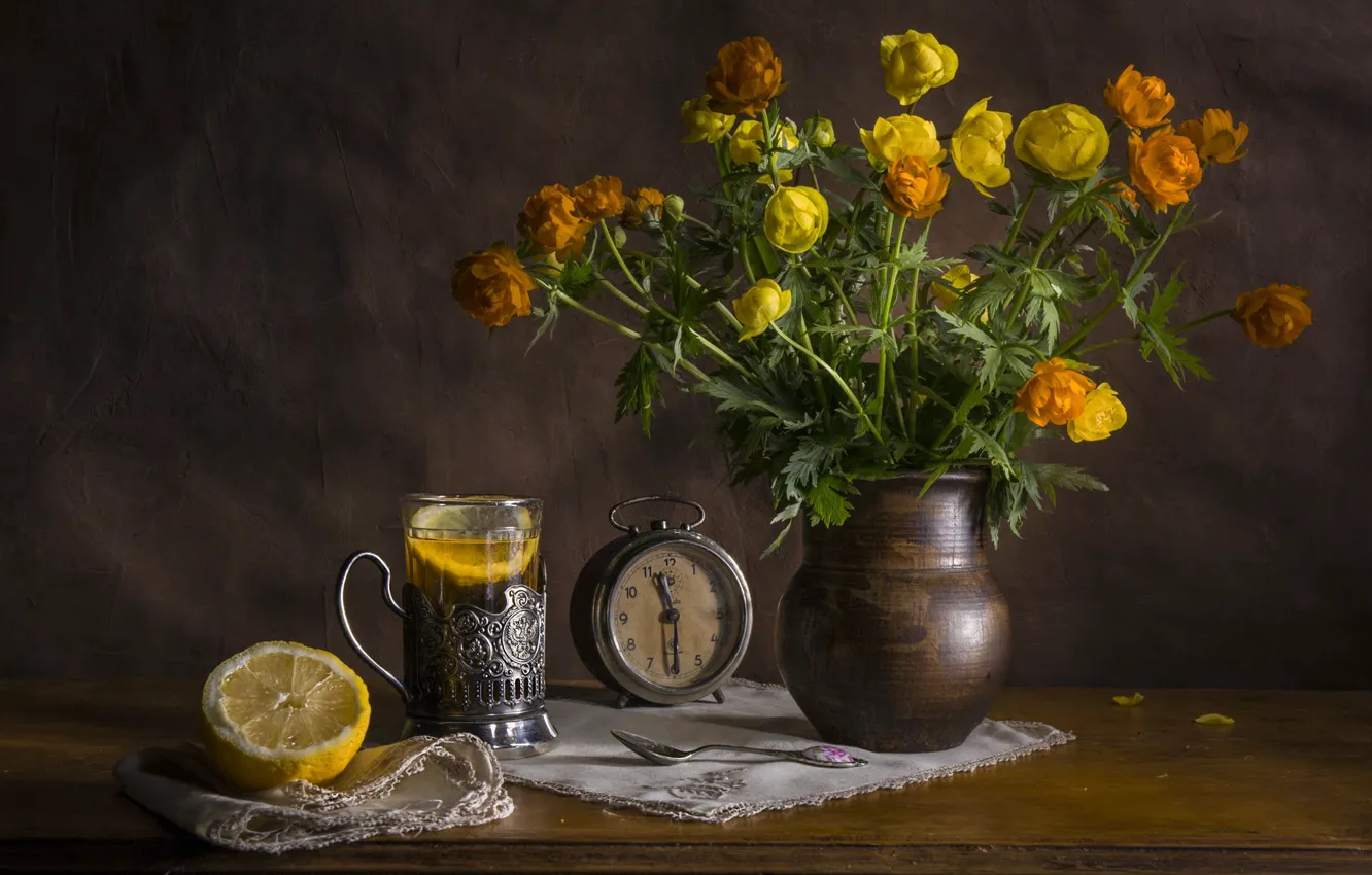 Фото обои стакан, лимон, чай, часы, калужница