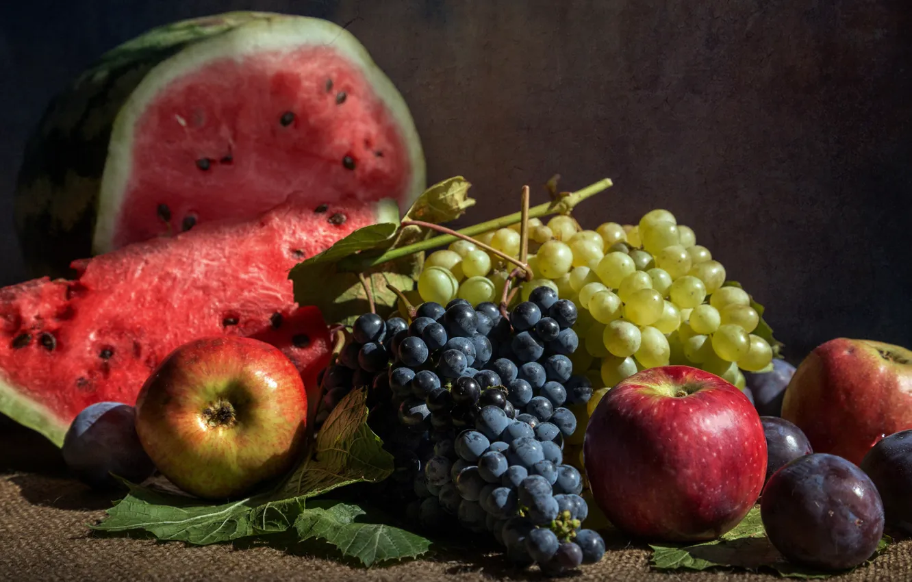 Фото обои ягоды, яблоки, арбуз, виноград, фрукты, натюрморт, сливы