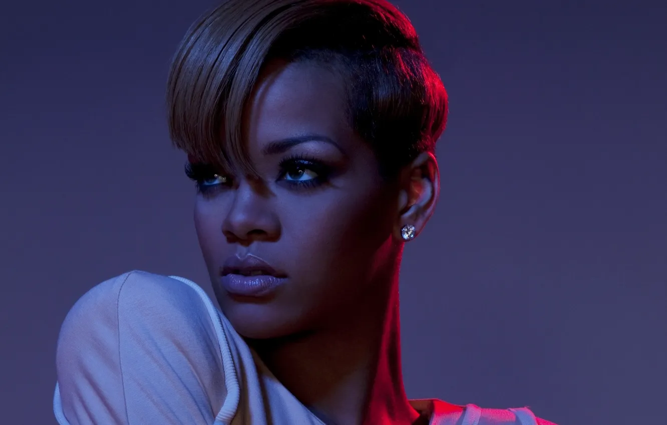 Фото обои портрет, певица, Rihanna, знаменитость, короткая стрижка