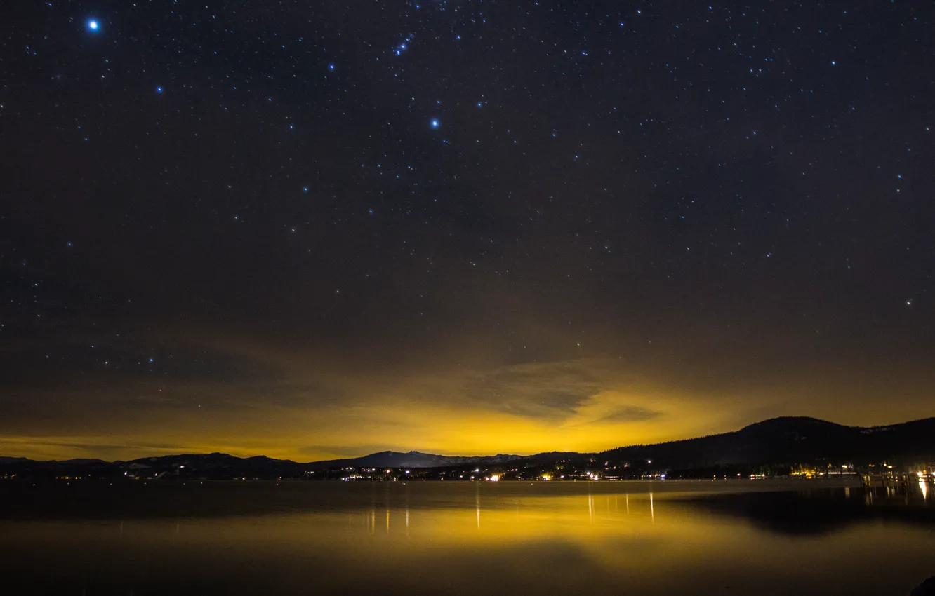 Фото обои небо, звезды, озеро, зарево, California, Lake Tahoe, Kings Beach