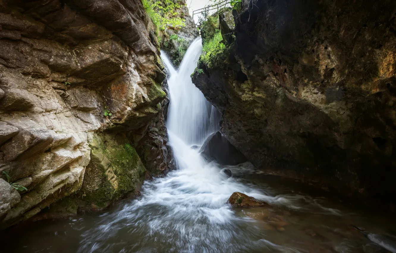 Фото обои лето, природа, камни, скалы, берег, водопад, водоем