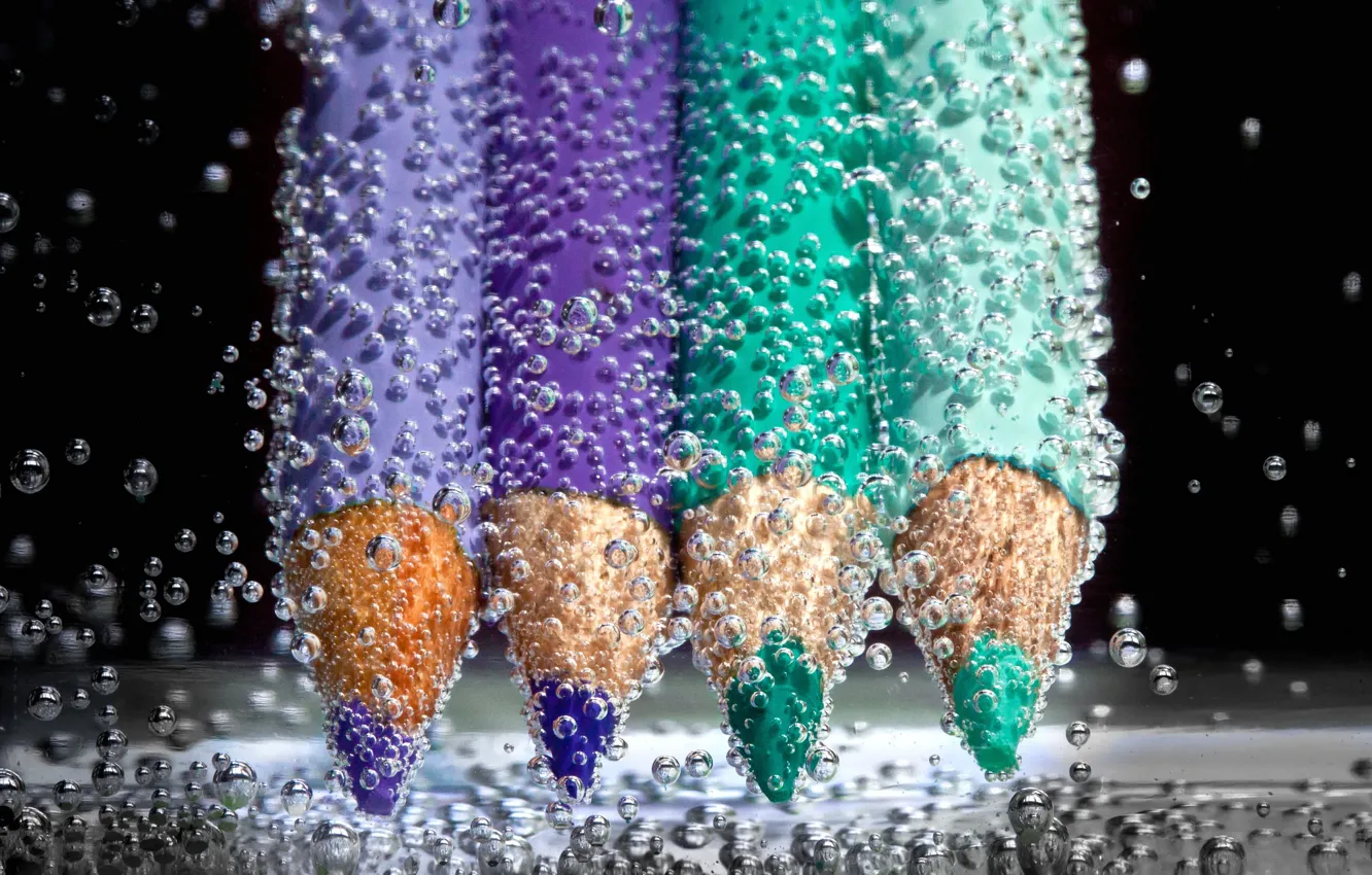 Фото обои вода, пузырьки, жидкость, карандаши
