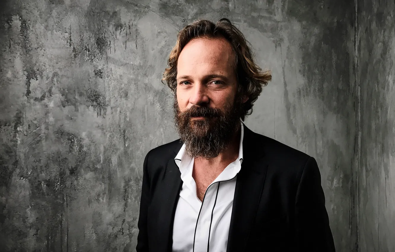 Фото обои стена, актер, борода, пиджак, фотосессия, Питер Сарсгаард, Peter Sarsgaard, Matt Barnes