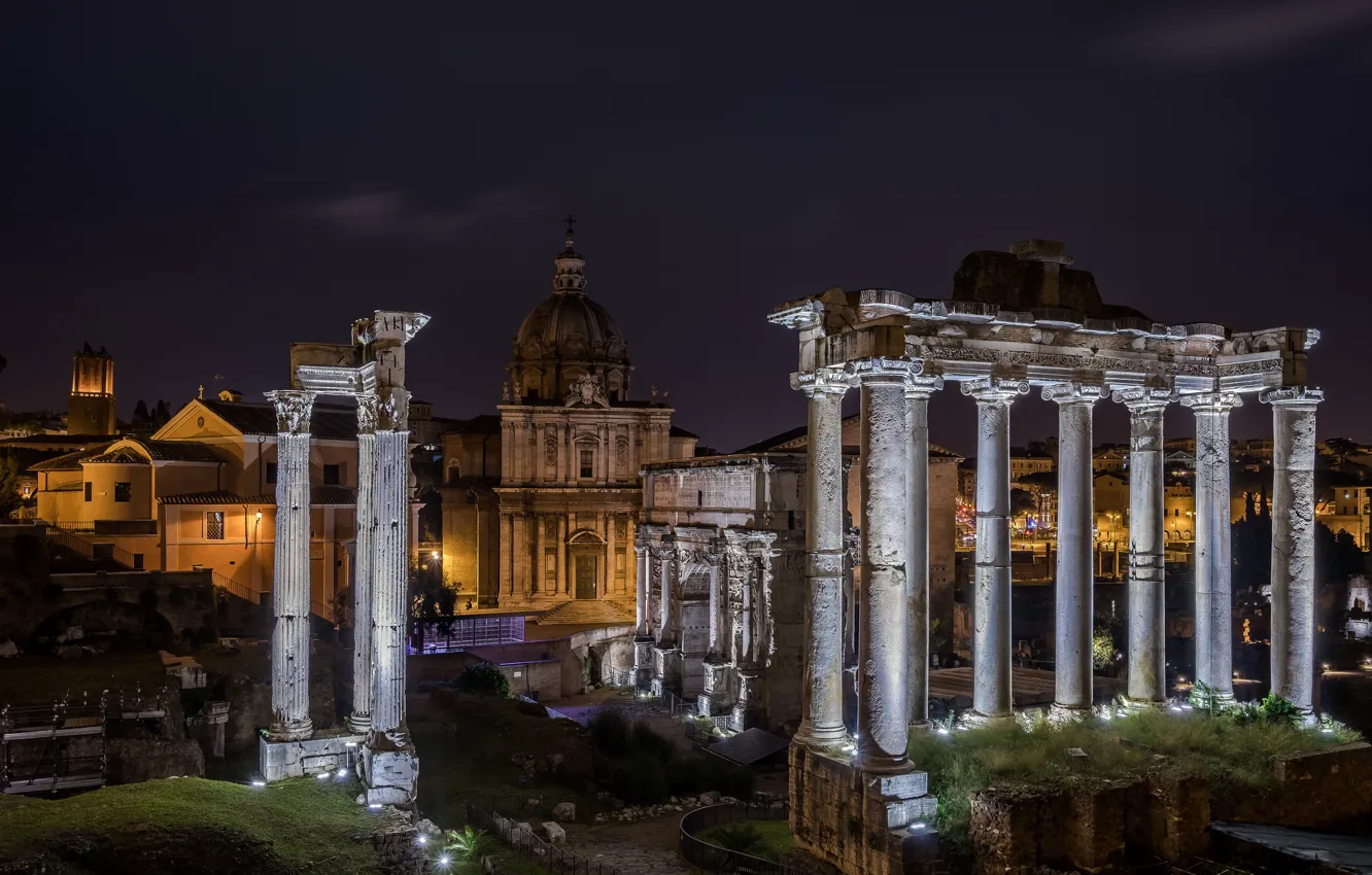 Фото обои ночь, огни, Рим, Италия, колонны, руины, Форум, архитекектура
