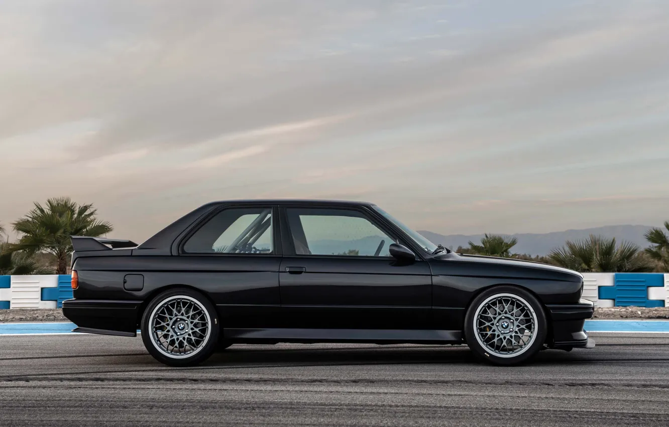 Фото обои Черный, Корч, BMW E30 M3, Каркас Безопасности