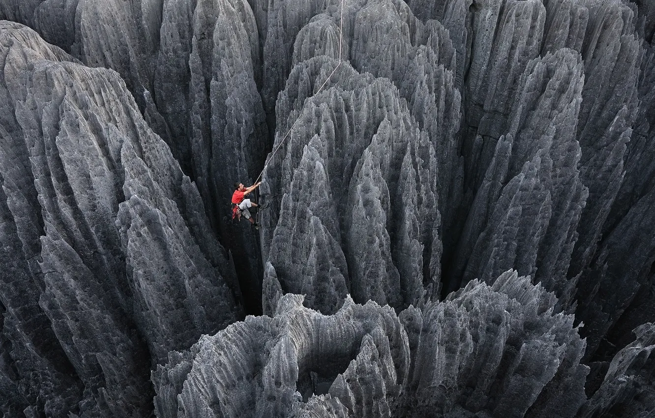 Фото обои скалы, человек, альпинизм, Скалолазание