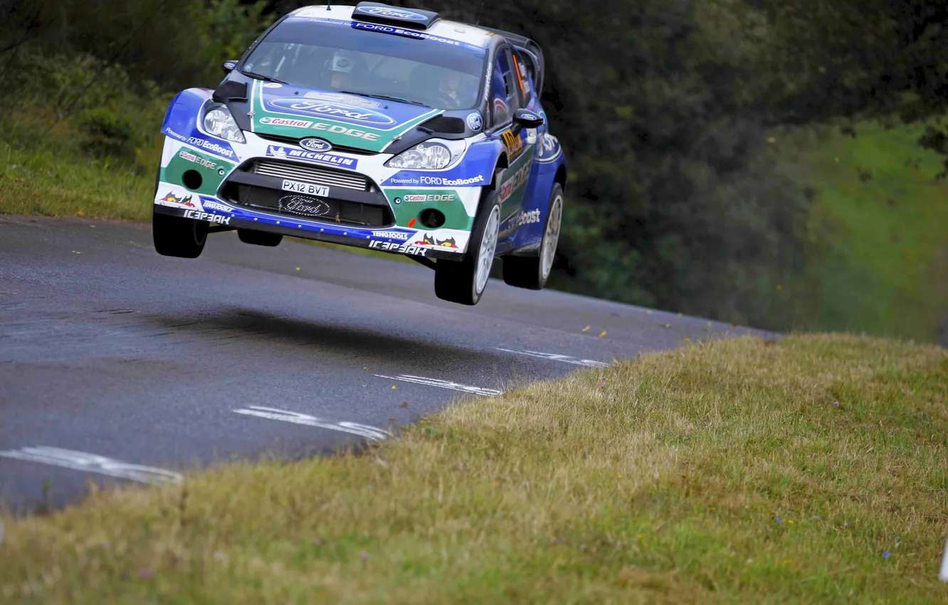 Фото обои Ford, Дорога, Скорость, Асфальт, WRC, Rally, Fiesta, Henning Solberg