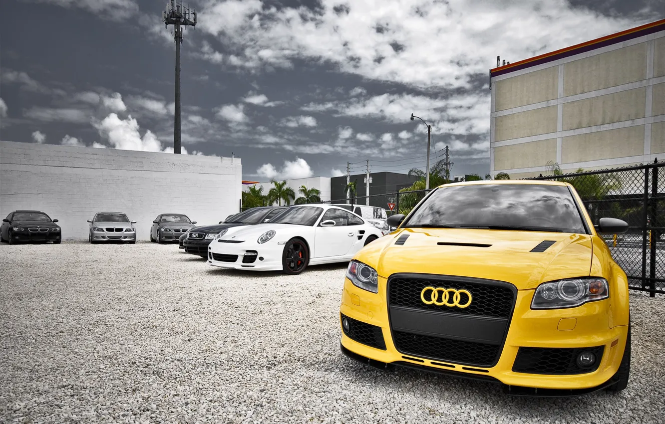 Фото обои машины, Audi, жёлтая, строй