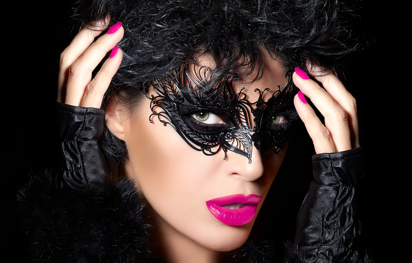 Фото обои brunette, look, mask