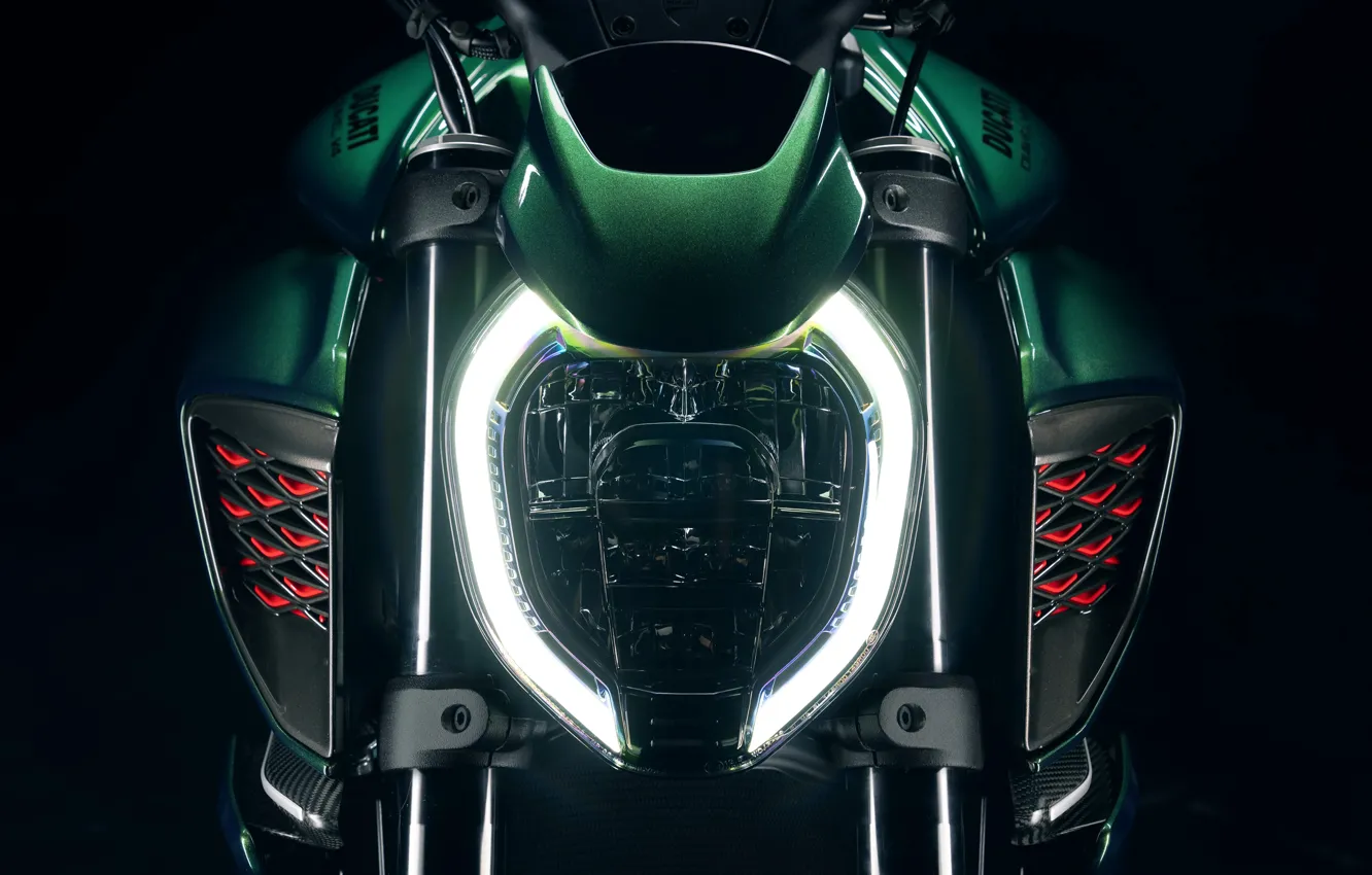 Фото обои Ducati, Diavel, headlights, Ducati Diavel for Bentley