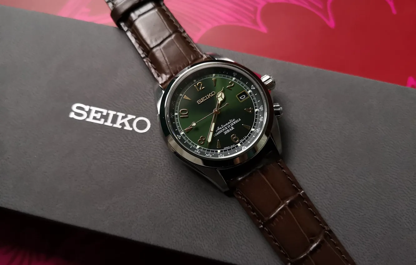 Фото обои макро, стиль, часы, коробочка, Seiko, Seiko Alpinist