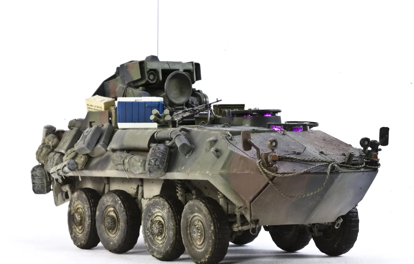 Фото обои машина, игрушка, боевая, моделька, пехоты, LAV-TUA