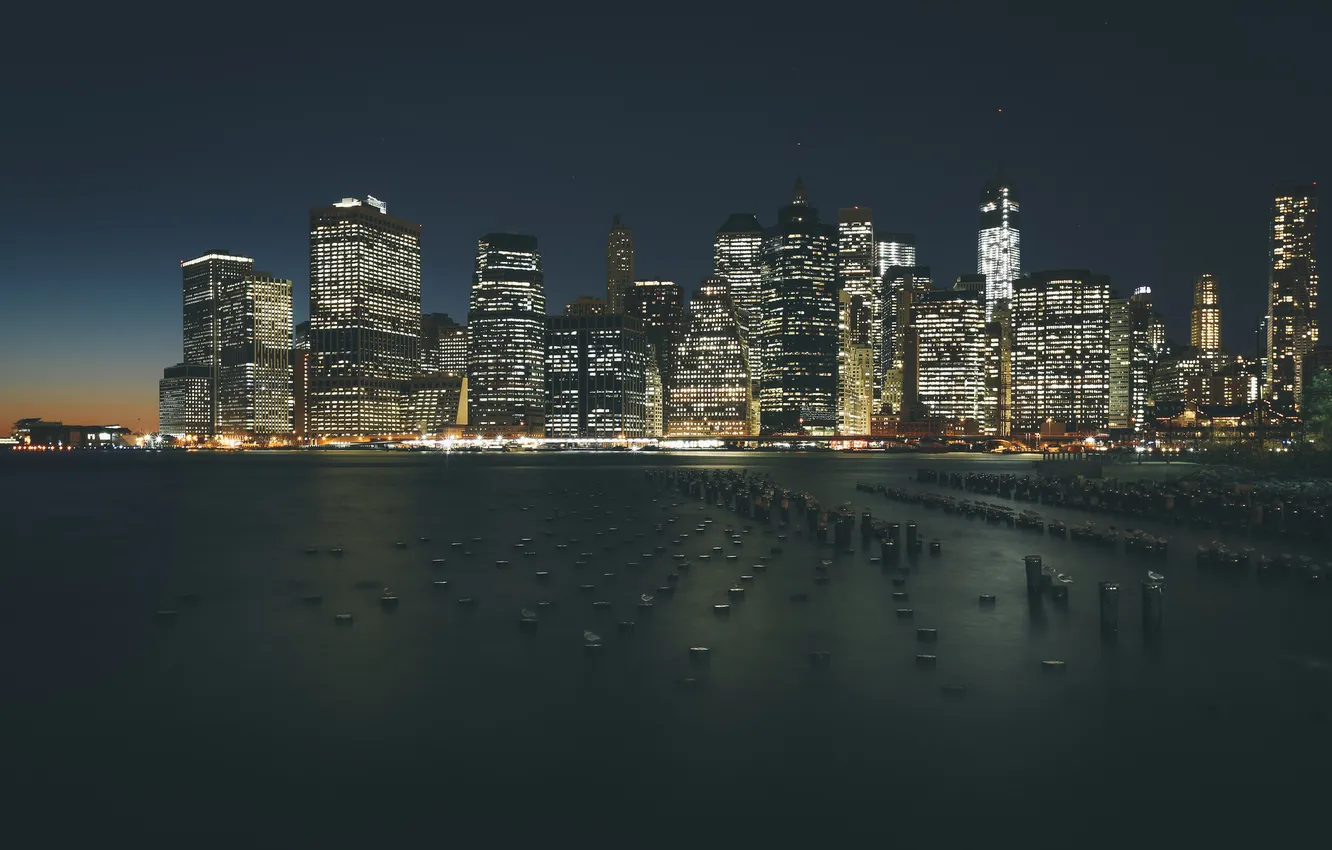Фото обои ночь, город, вид, здания, дома, Нью-Йорк, небоскребы, панорама