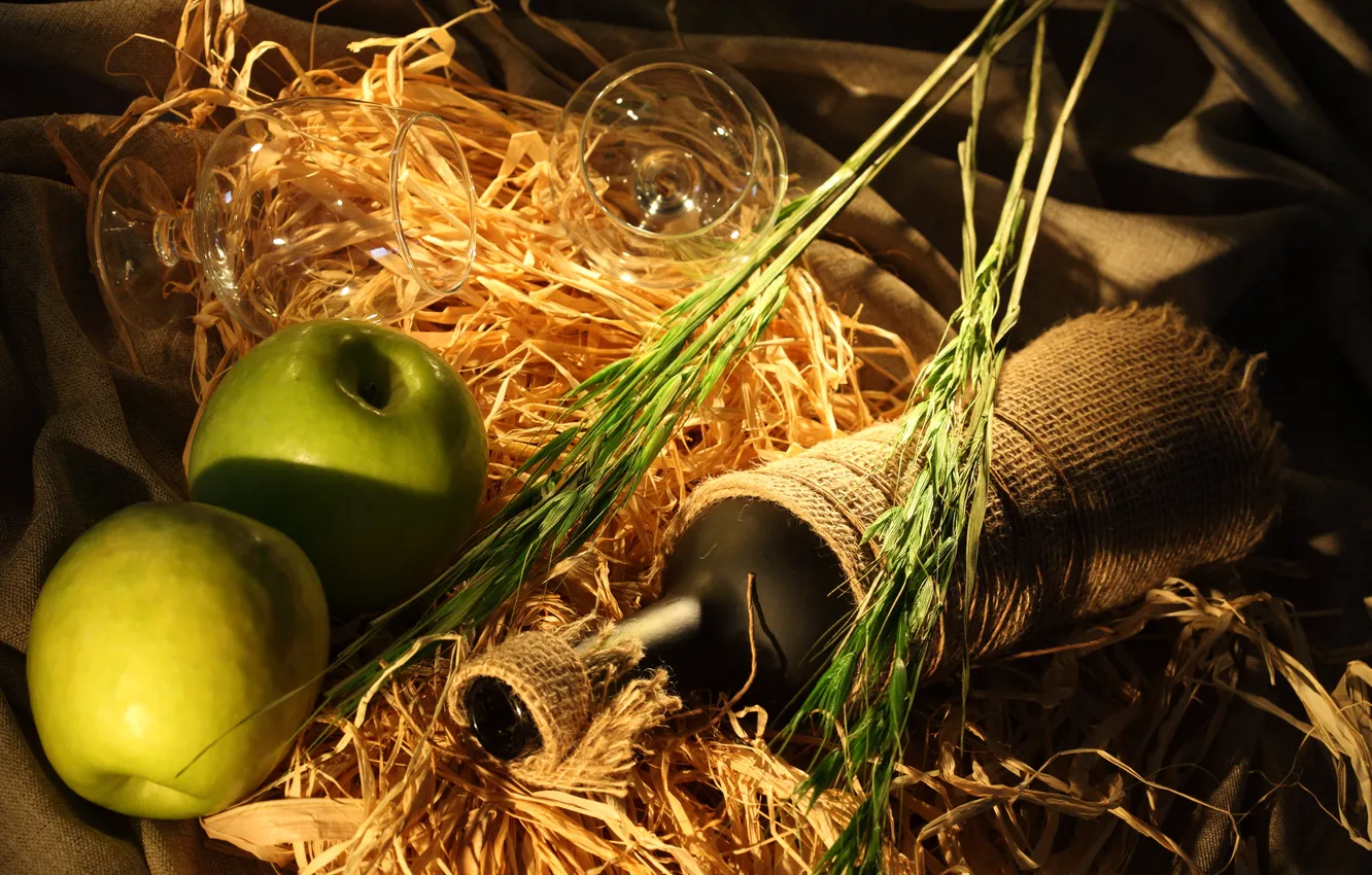 Фото обои вино, яблоки, бутылка, бокалы, зеленые, колосья
