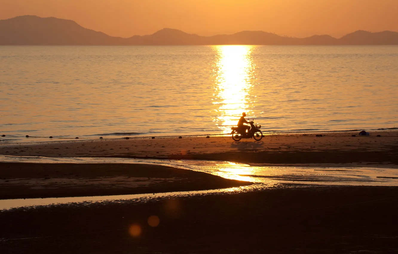 Фото обои море, закат, мотоцикл