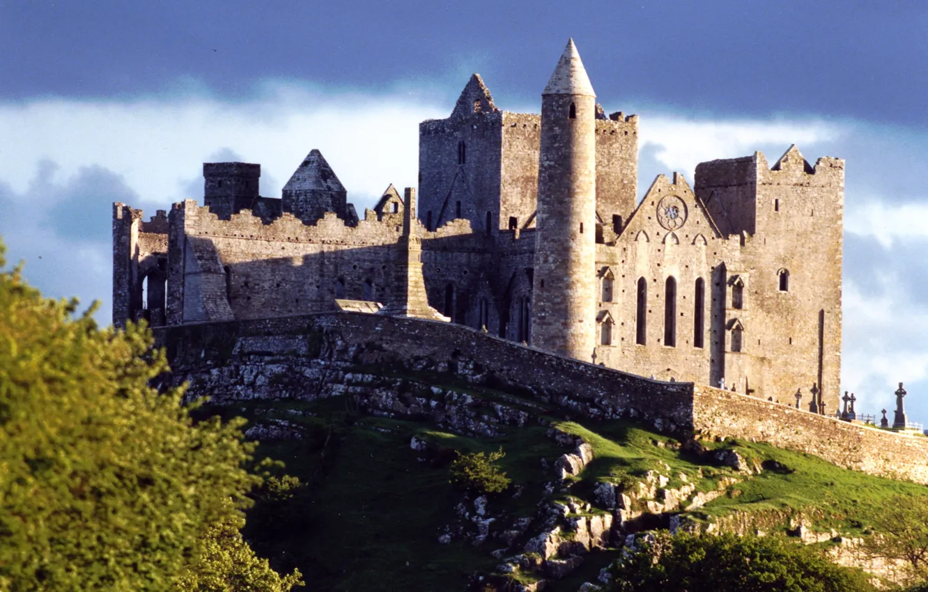 Фото обои небо, облака, замок, руины, Ирландия, Rock of Cashel, средневековая архитектура