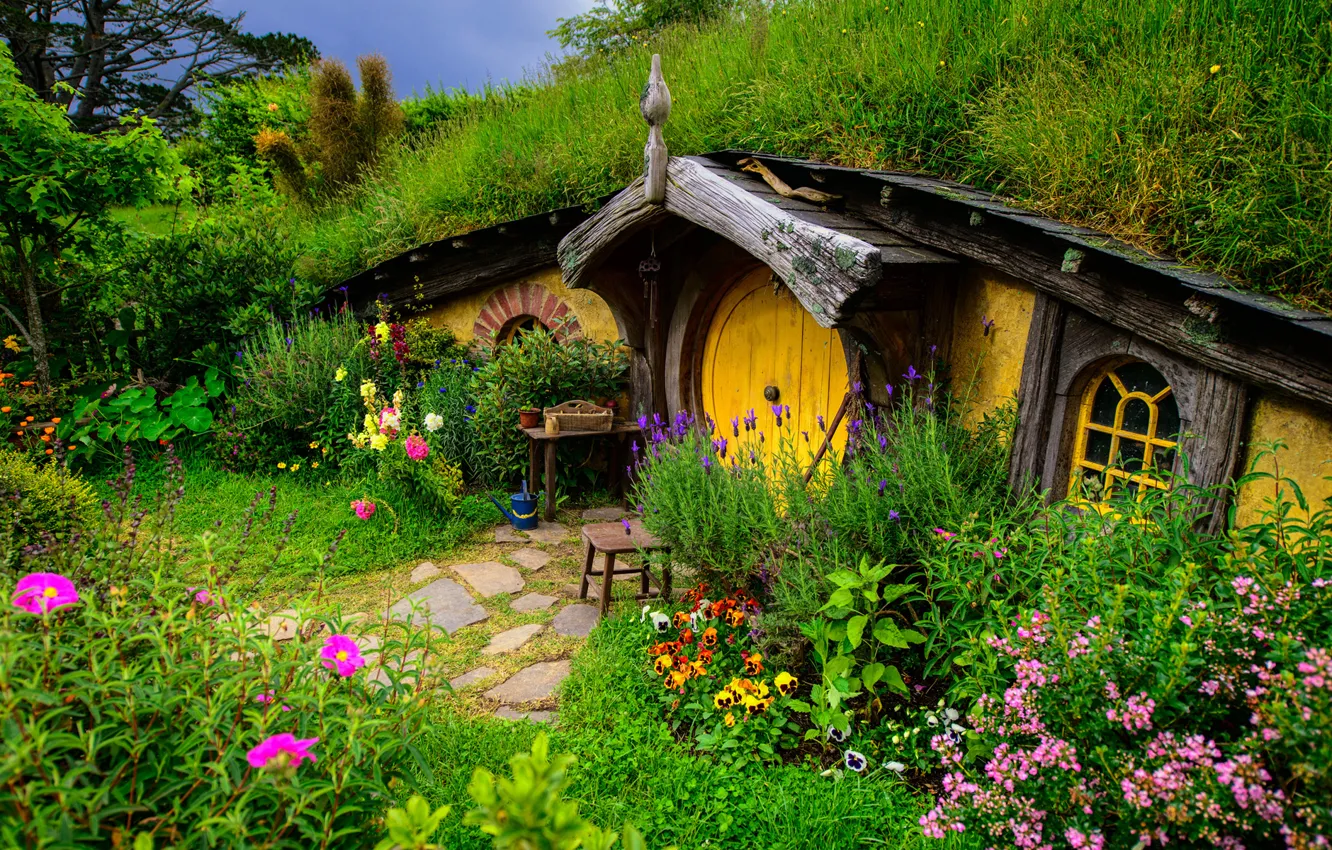 Фото обои зелень, трава, цветы, дом, нора, властелин колец, холм, новая зеландия