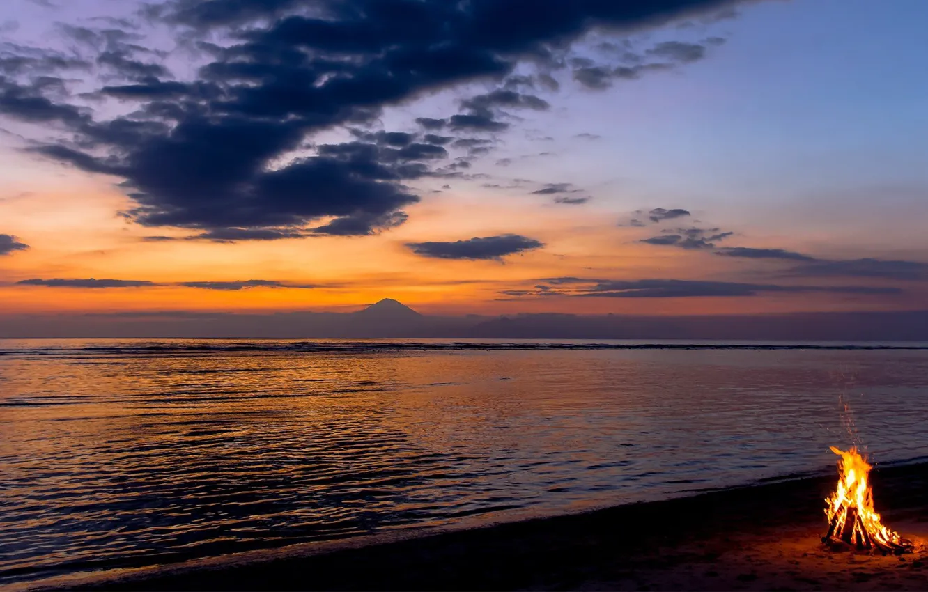 Фото обои sea, evening, camp fire