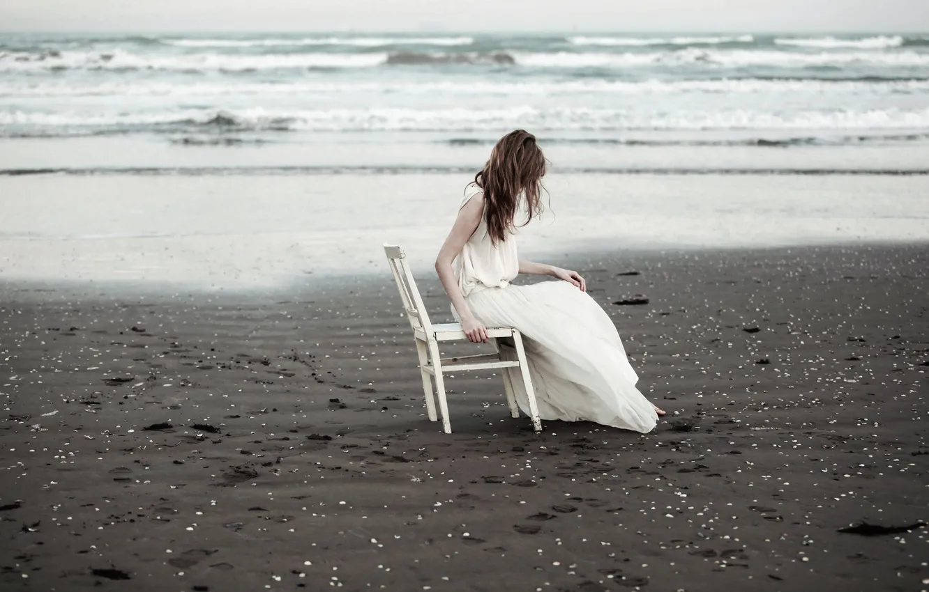 Фото обои море, девушка, стул
