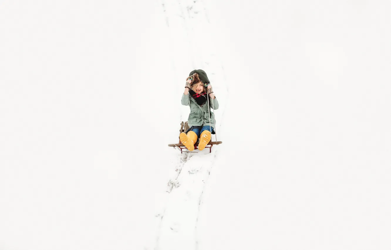 Фото обои зима, девочка, санки
