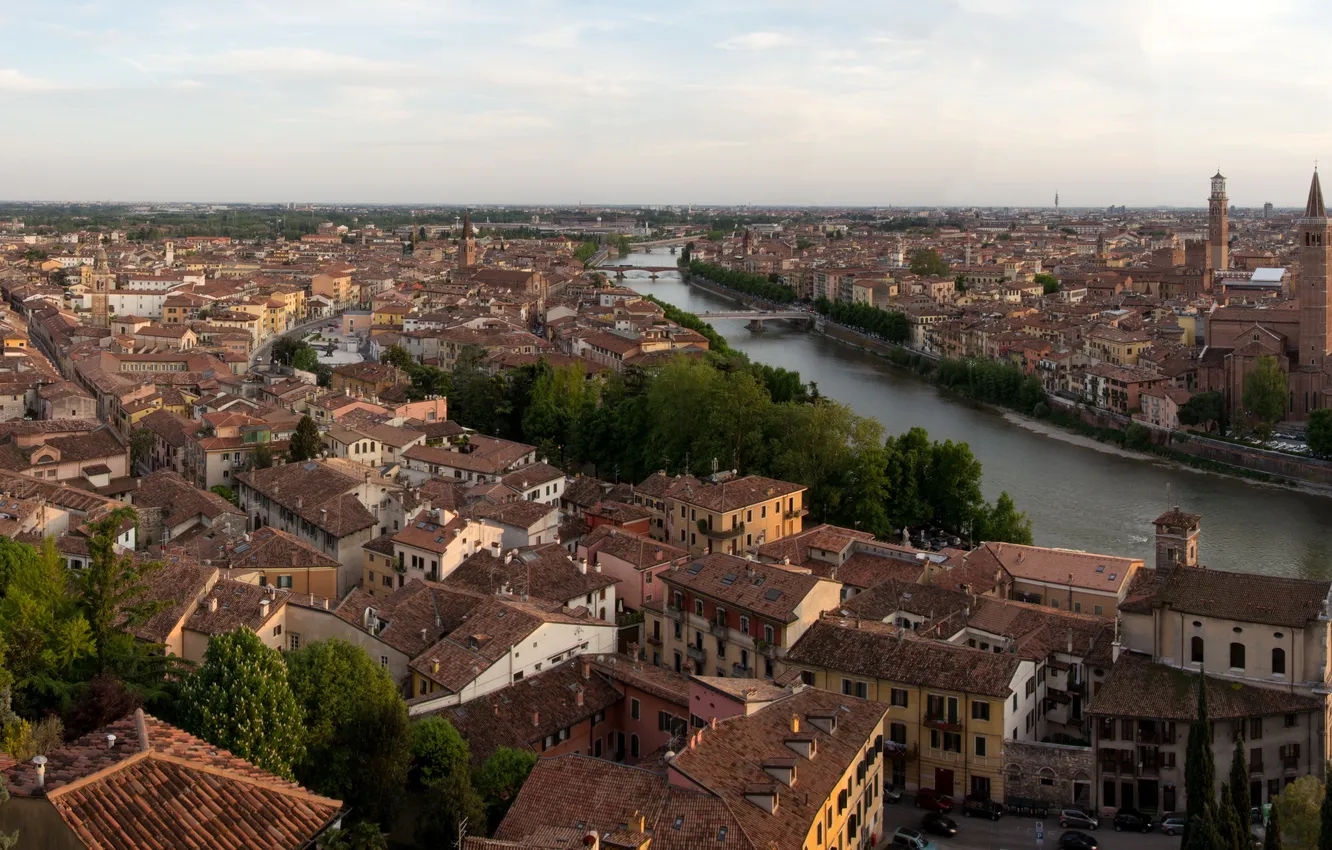 Фото обои город, фото, дома, горизонт, Италия, сверху, Verona, водный канал