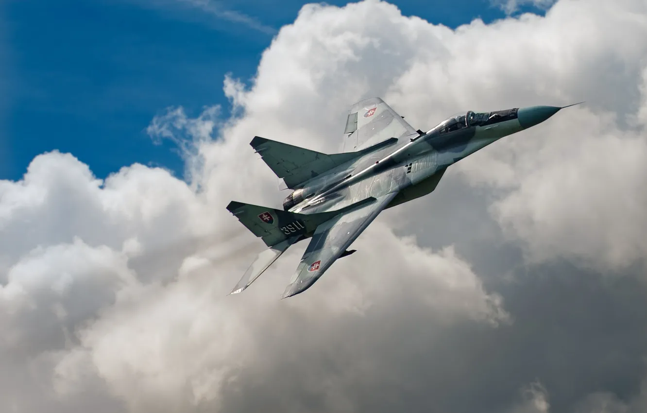 Фото обои небо, истребитель, MiG-29, МиГ-29, ВВС Словакии