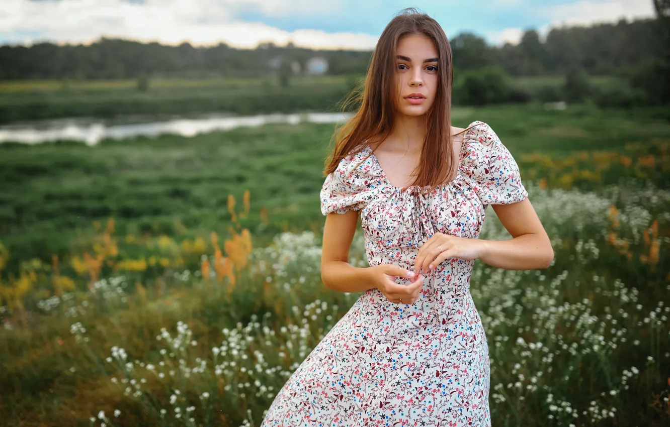 Фото обои girl, sky, field, nature, flowers, clouds, model, women