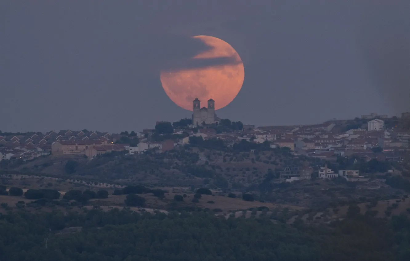 Фото обои moon, cathedral, Madrid, church, Camporeal, super moon